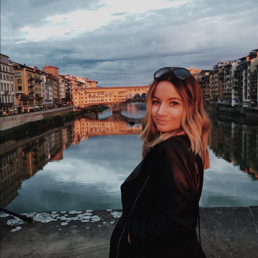Meet your Posher, Natalie